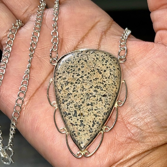 Beautiful Large Dalmatian Jasper Pendant Necklace 15” - 17” - Picture 1 of 10